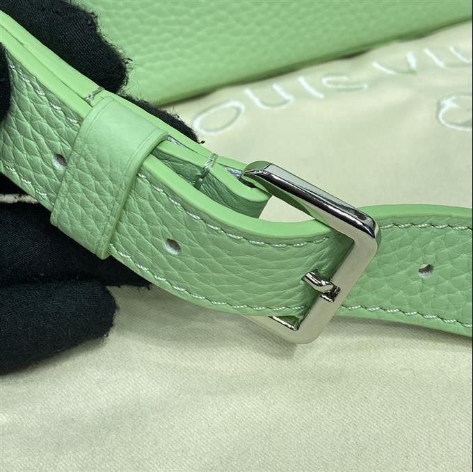 2025224M2468394843438