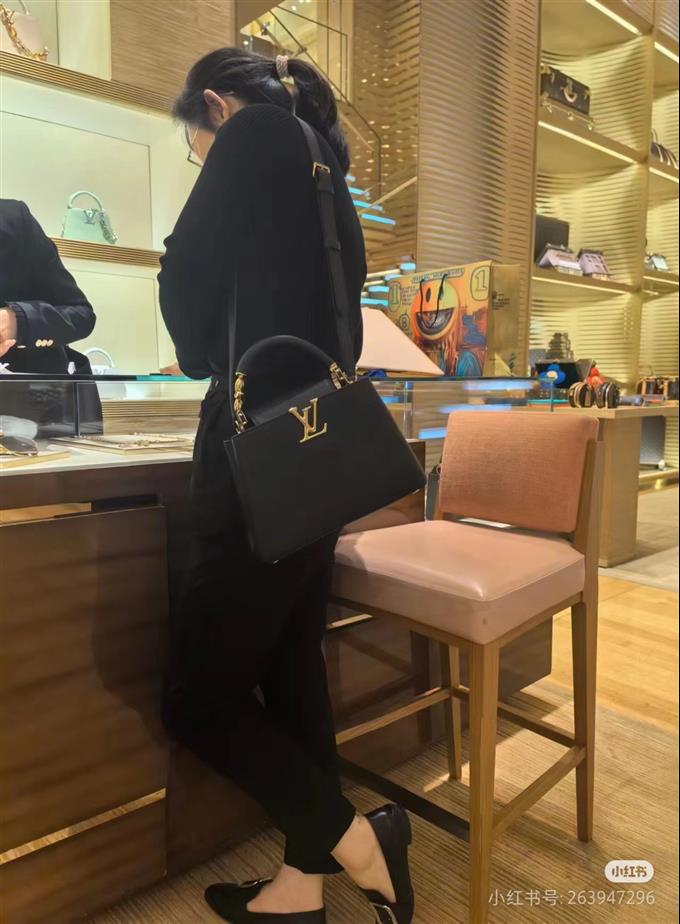 2025224M2469894832677