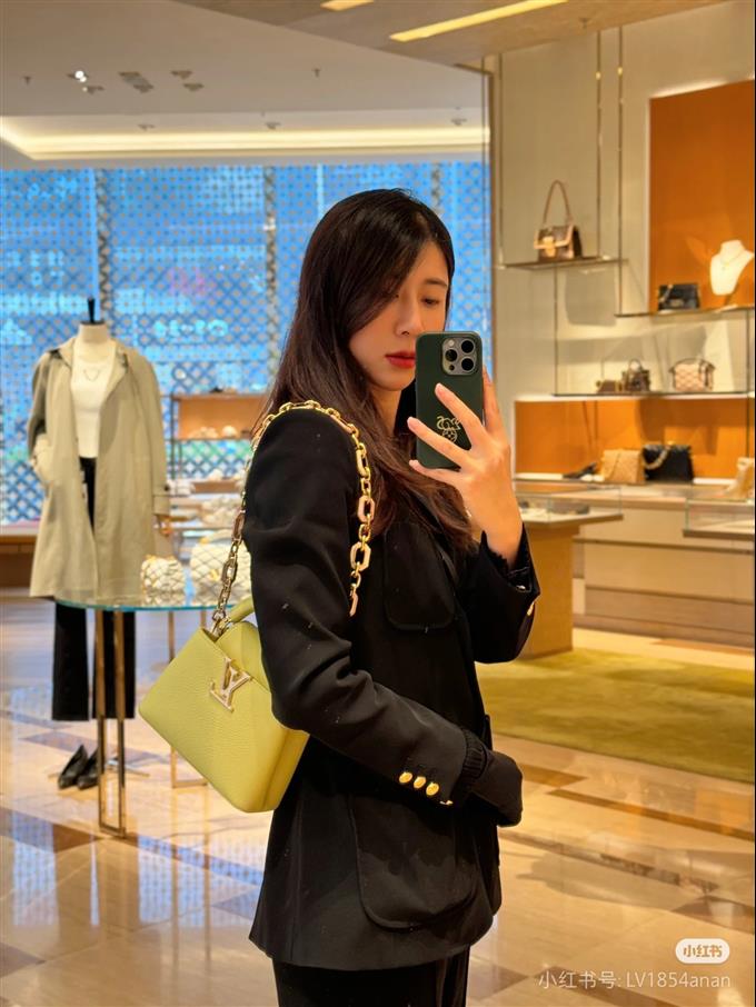 2025224M2523294835315