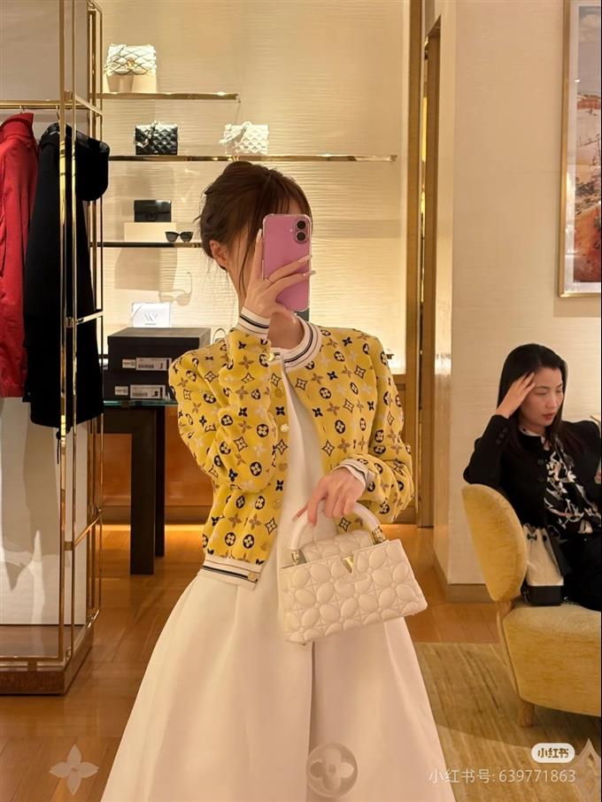 2025224M2528310323318