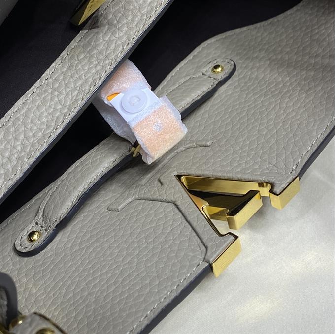 2025224M4225994817283