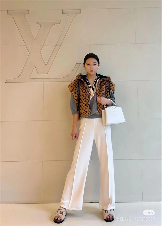 2025224M4225994836452