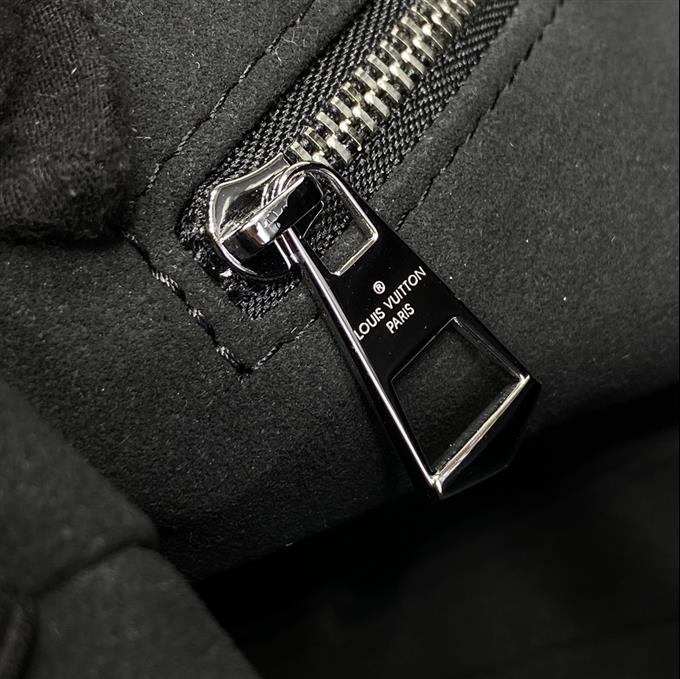 2025224M24861102025813