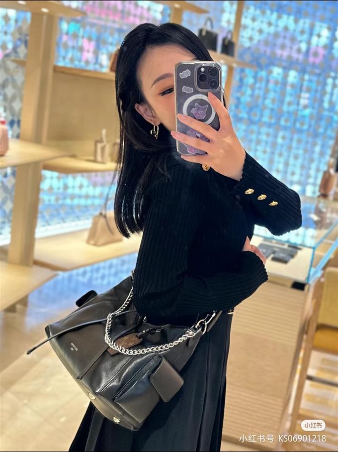 2025224M24861102031924