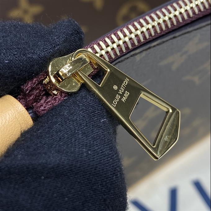 2025224M46197102024698