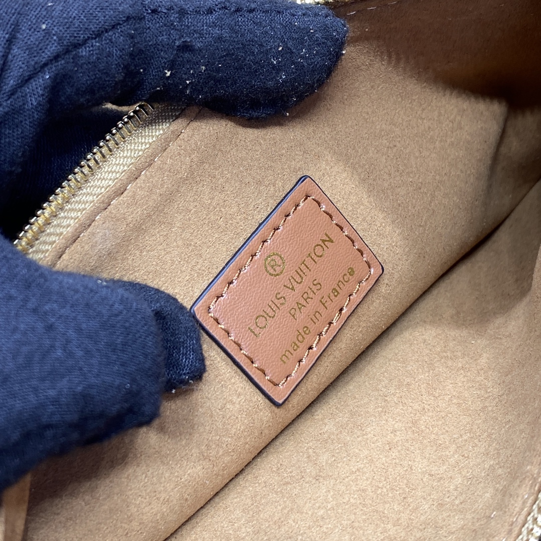 2025224M11843203952679