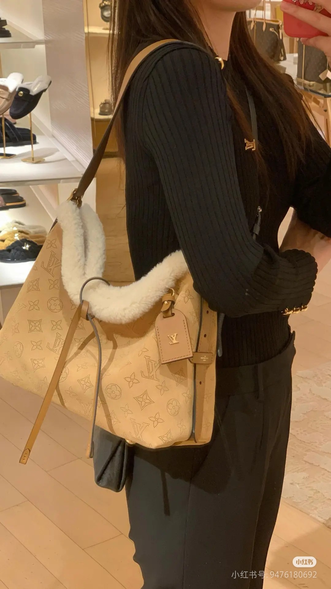 2025224M11843203952885