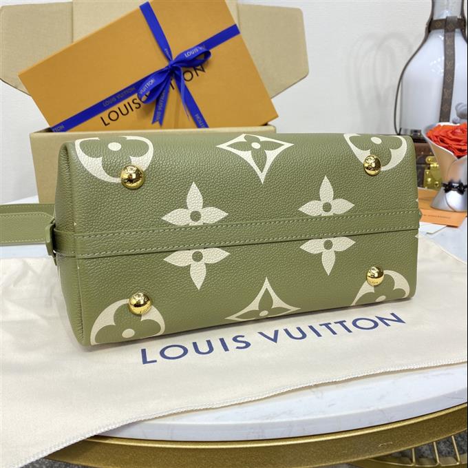 2025224M46288102030137