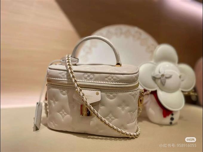 2025224M2821921494160