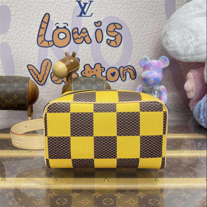 2025224N4056712645737