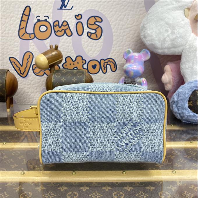 2025224N4075312645880