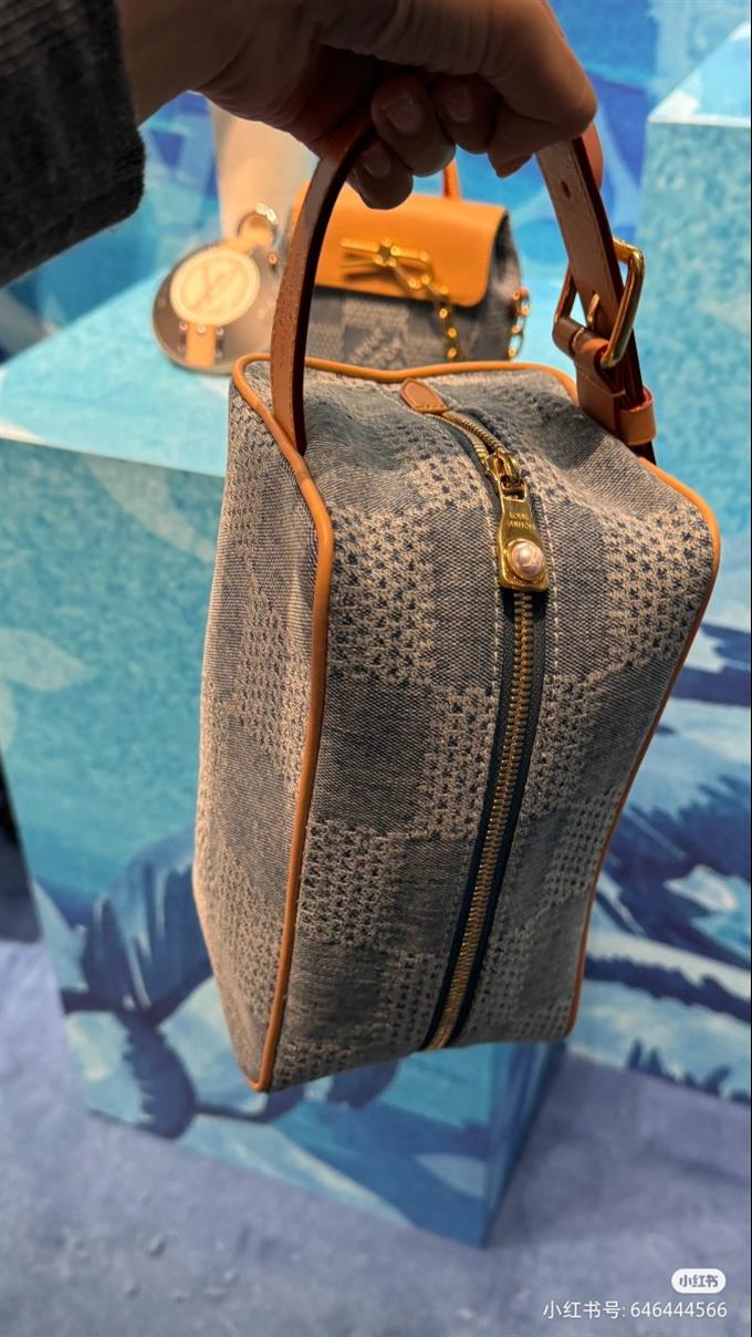 2025224N4075312650647