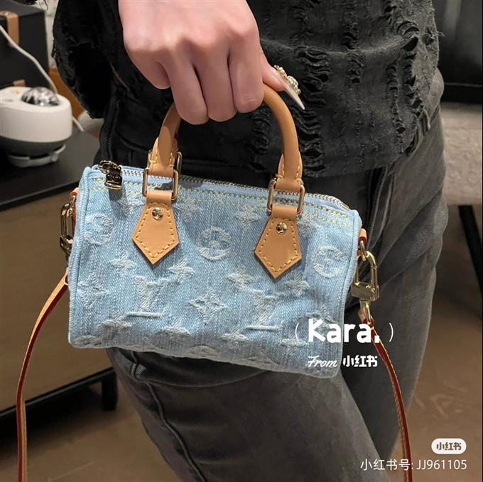 2025224M11212113238570