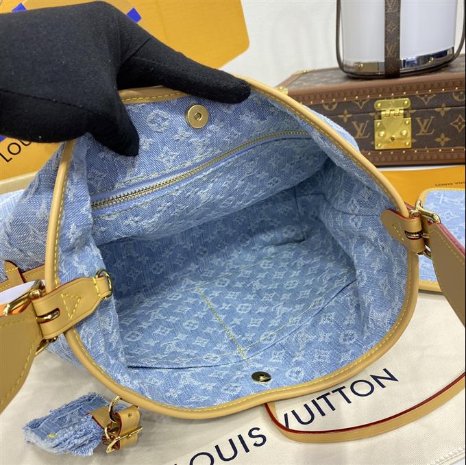 2025224M11462113228976