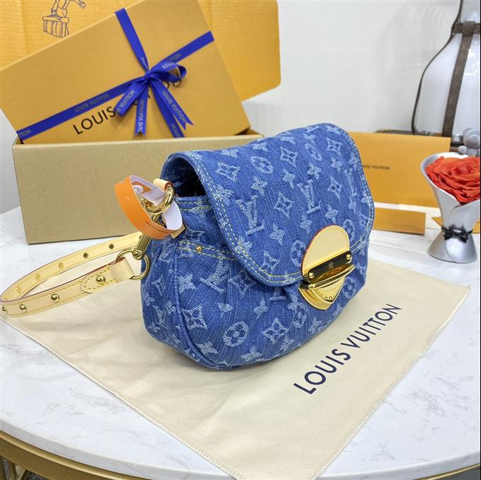 2025224M46829113234235