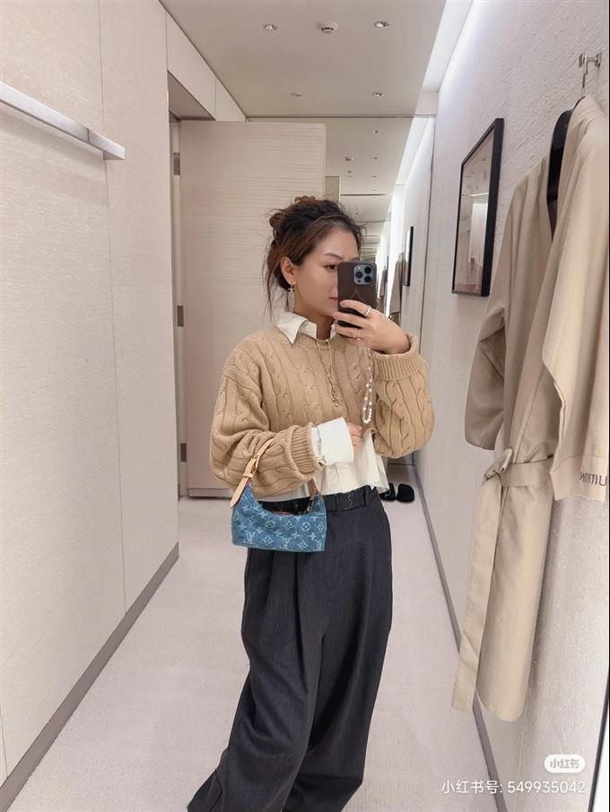 2025224M82949113235903