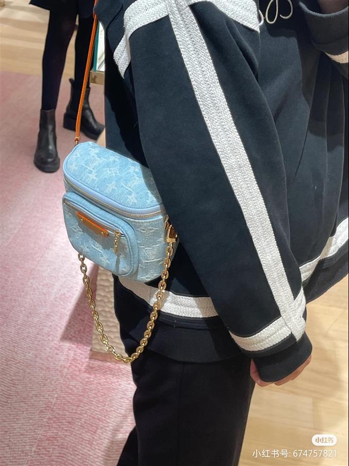 2025224M83353113238901