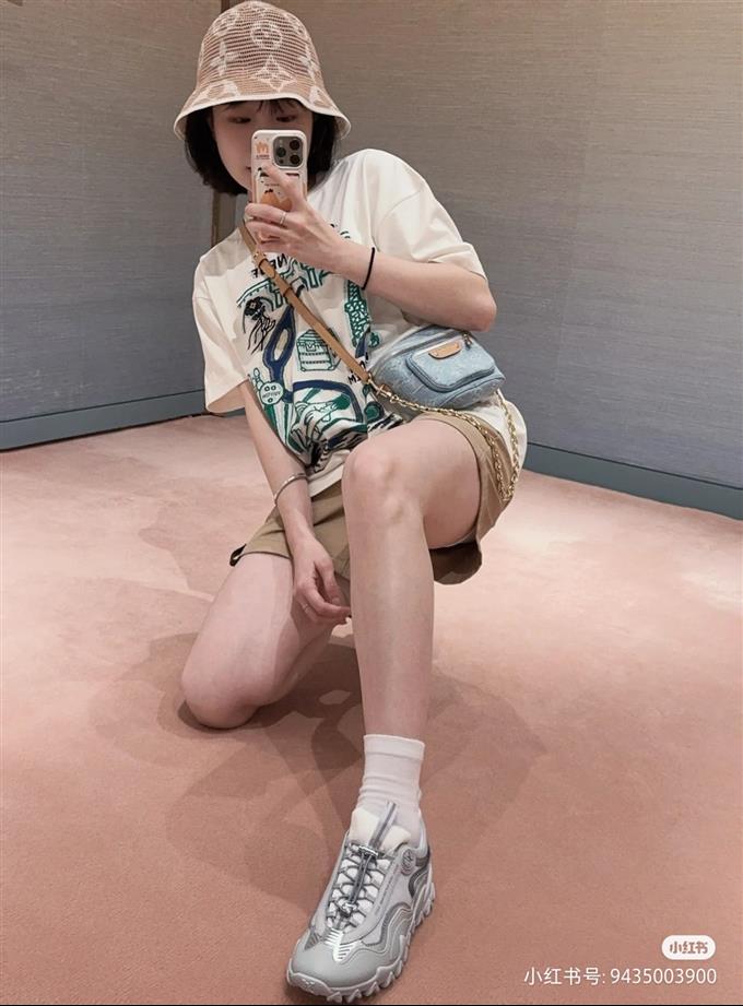 2025224M83353113239234