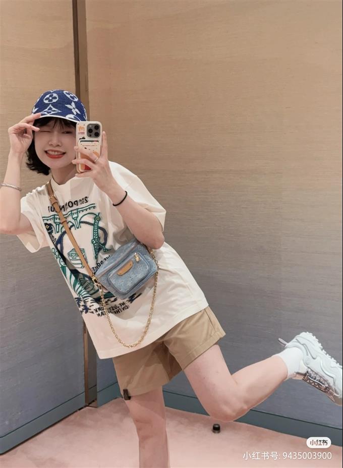 2025224M83353113239250