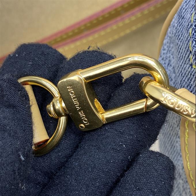 2025224N40682113233779