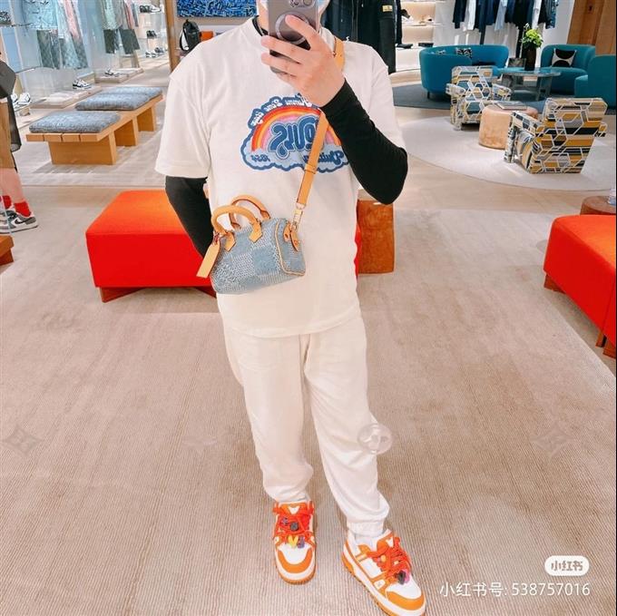 2025224N40682113235276