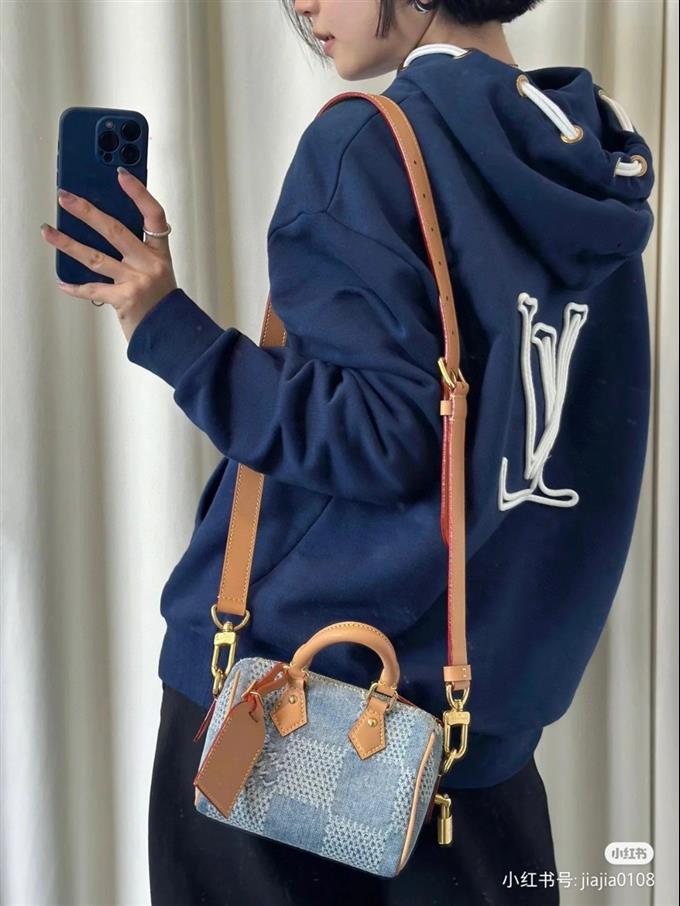 2025224N40682113236198