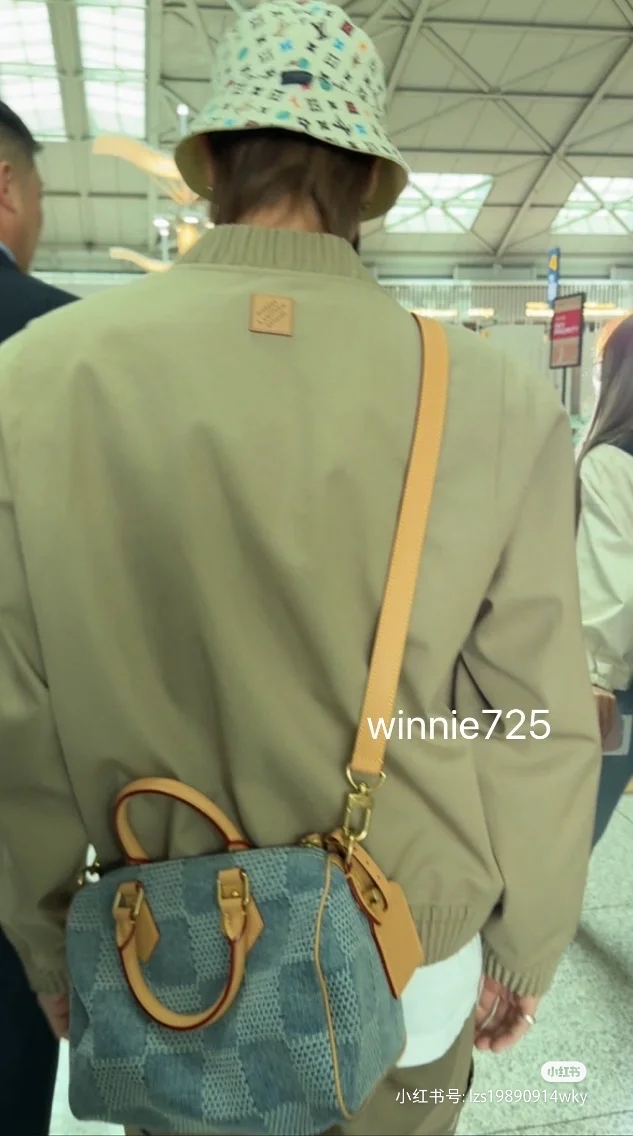 2025224N40700113236515