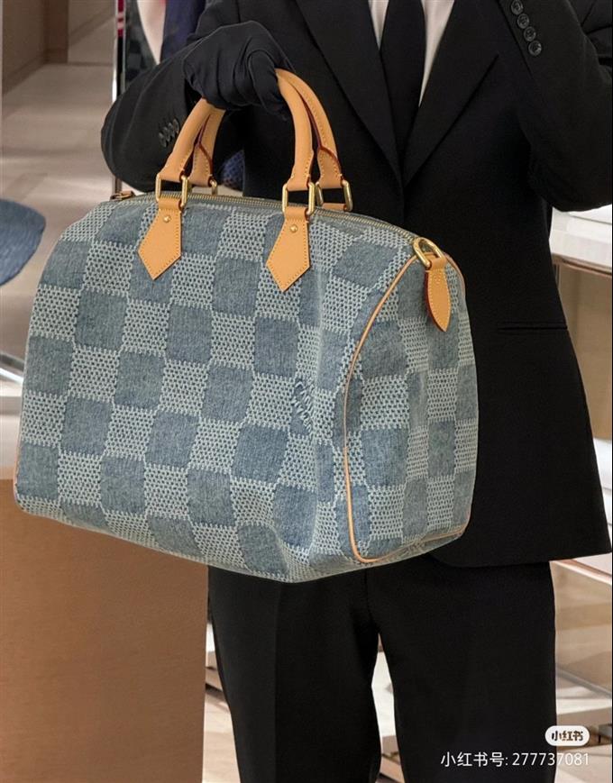 2025224N40701113238727