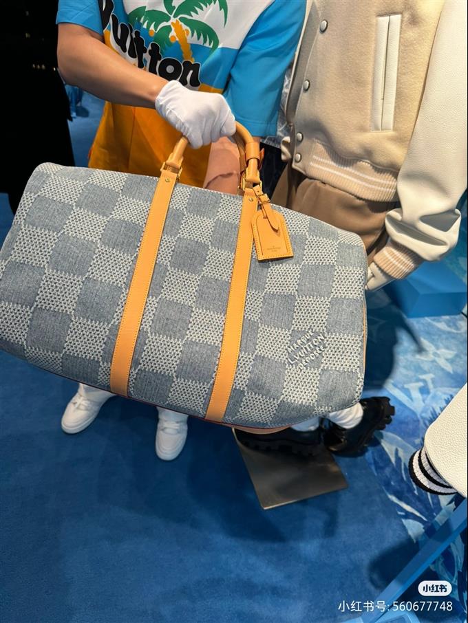 2025224N40709113235416