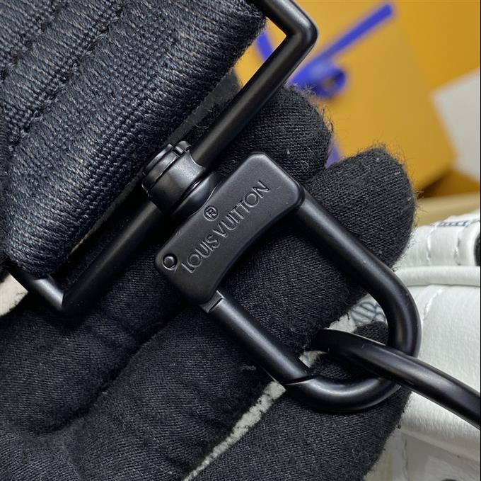 2025224M24954102248529