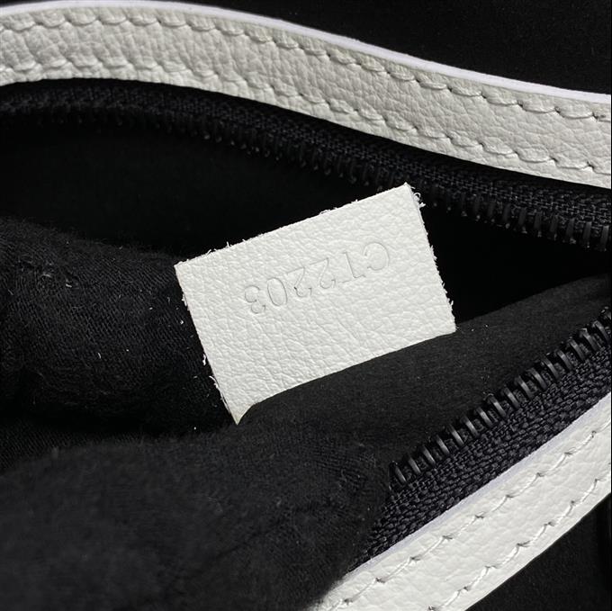 2025224M24954102248576