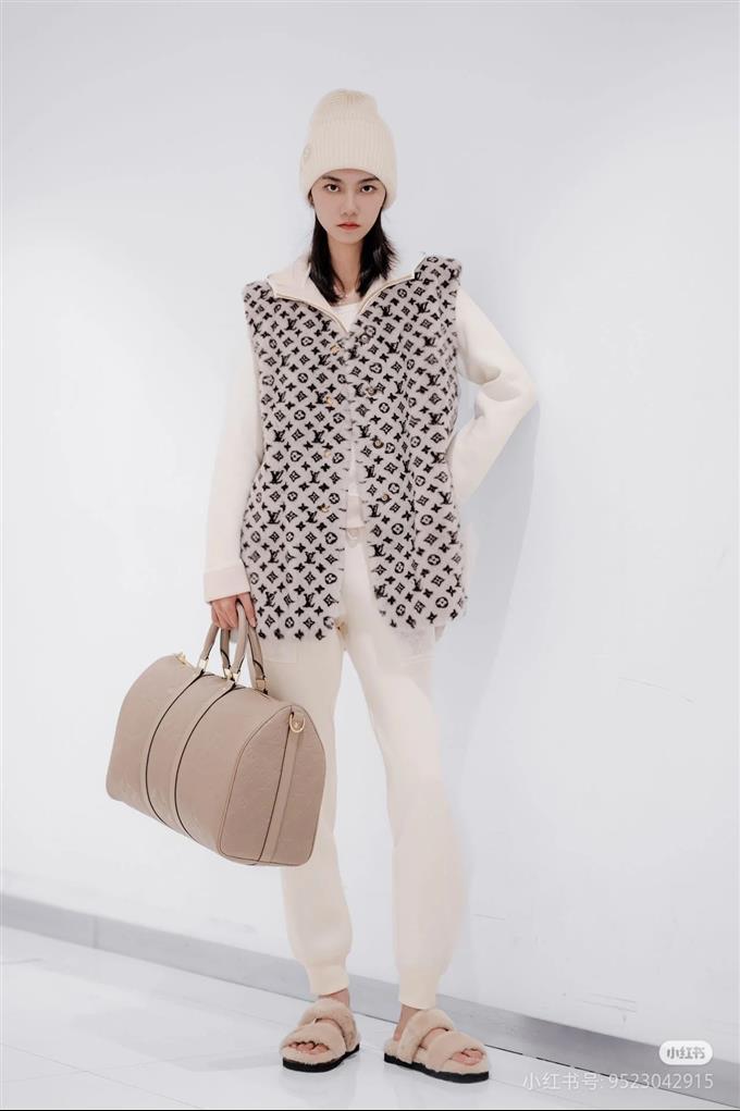 2025224M46114102255385