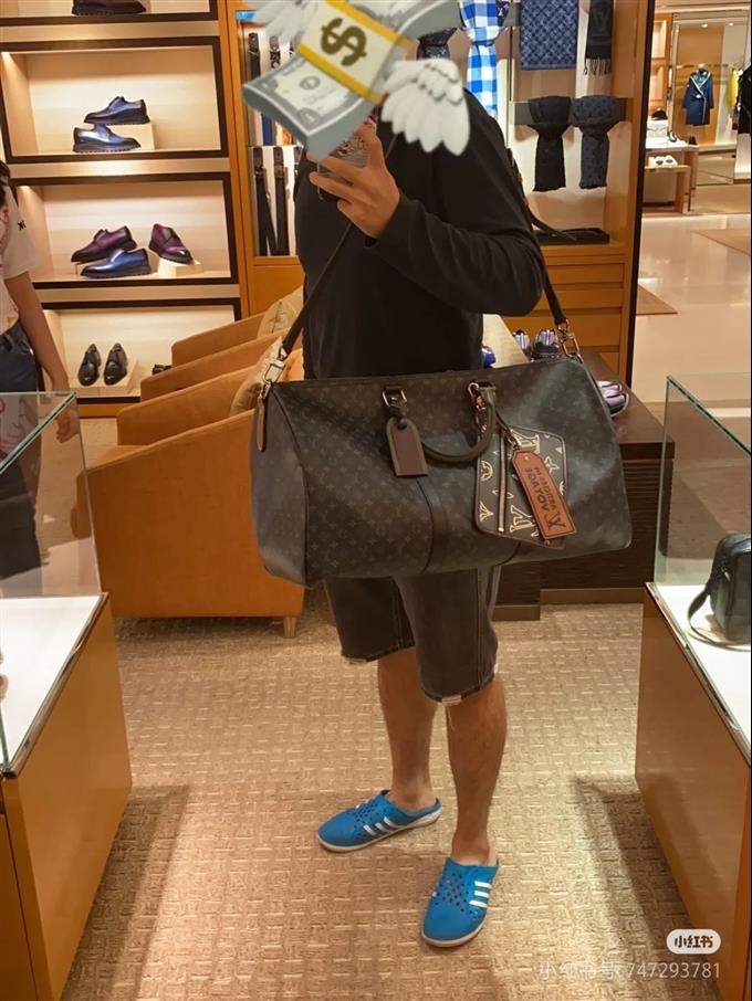 2025224M56856102243699