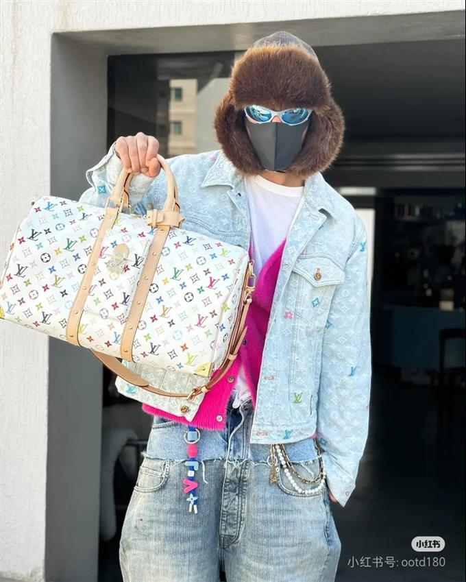 2025224M1374210246944