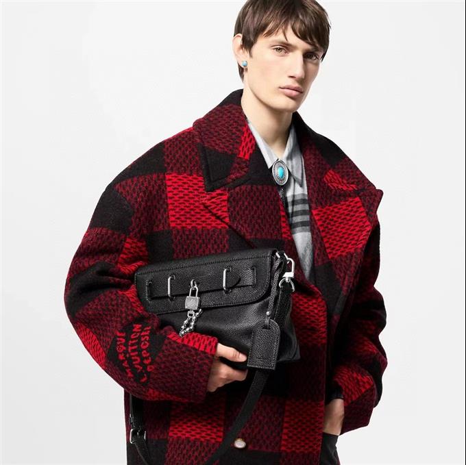 2025224M11607101741648