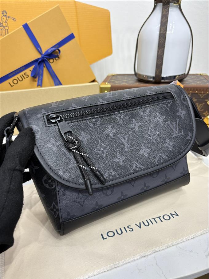 2025224M12681101729582