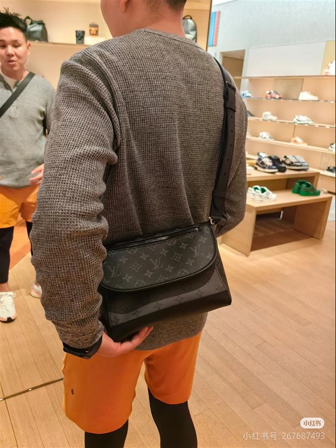 2025224M12681101743474