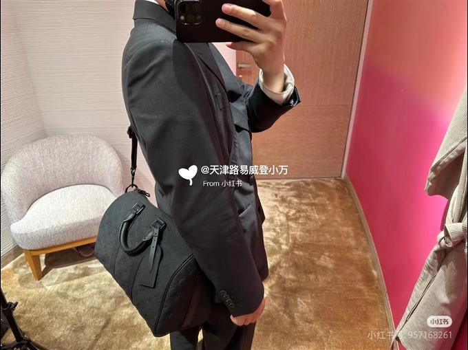 2025224M22765101742740