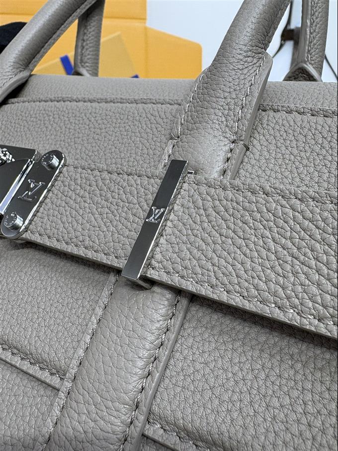 2025224M23153101718112