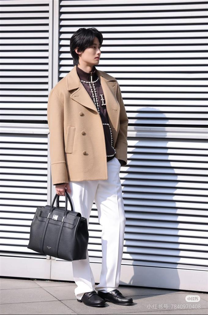 2025224M23153101743676