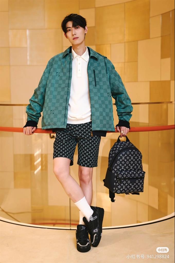 2025224M2476010174270