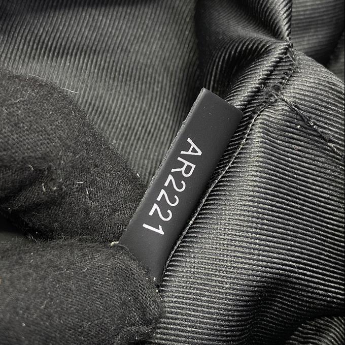 2025224M44000101724599