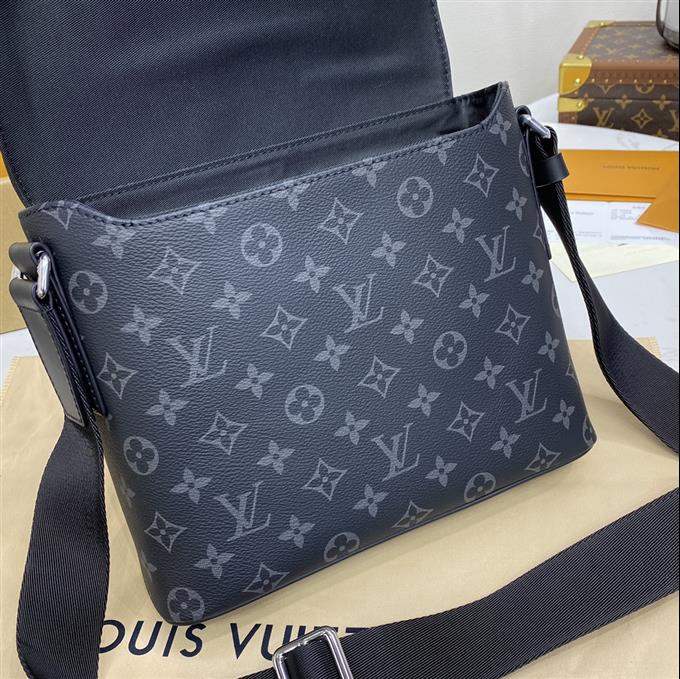 2025224M44000101724615