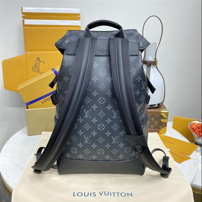 2025224M46792101718271