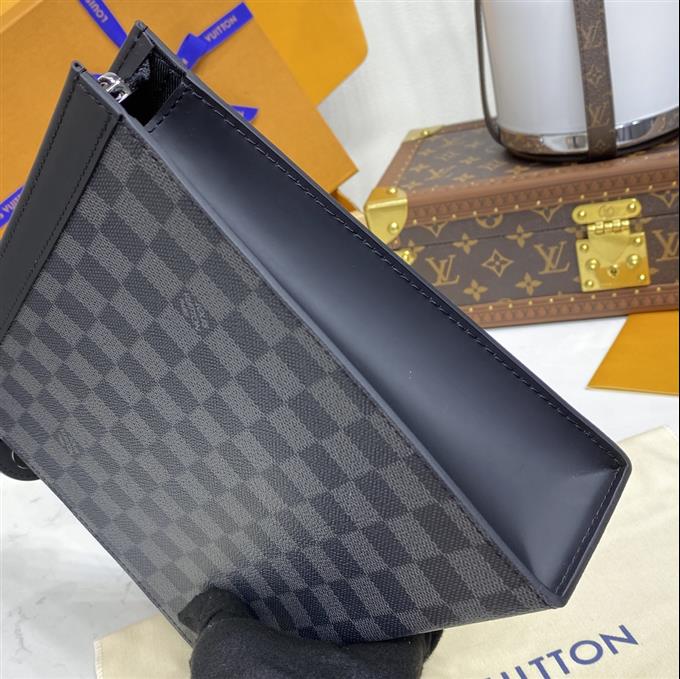 2025224M61692101720552