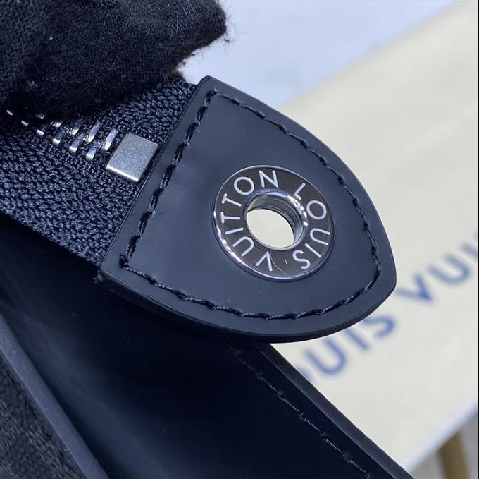 2025224M61692101720615