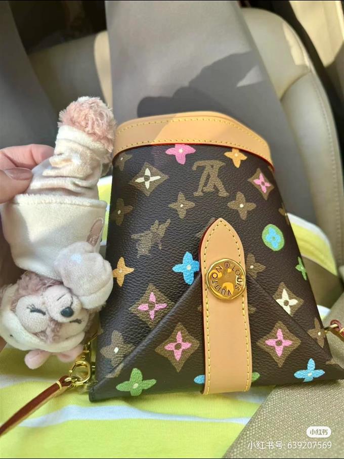 2025224M83344101738930