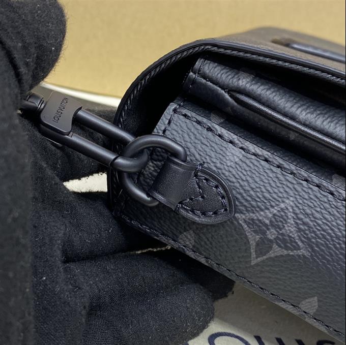 2025224M83567101727802