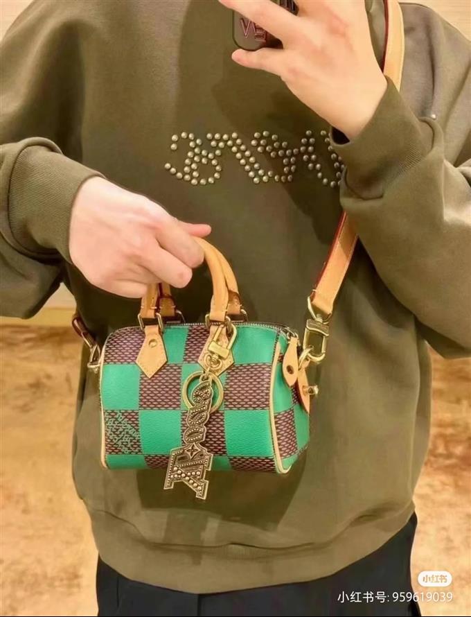 2025224N4053410174853