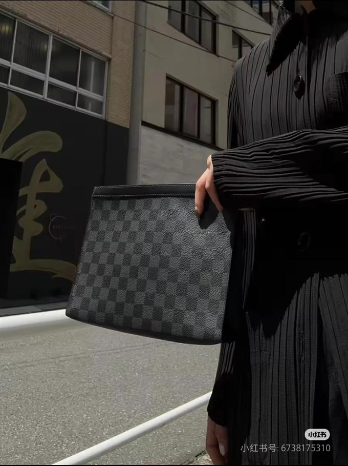 2025224N41696101740875